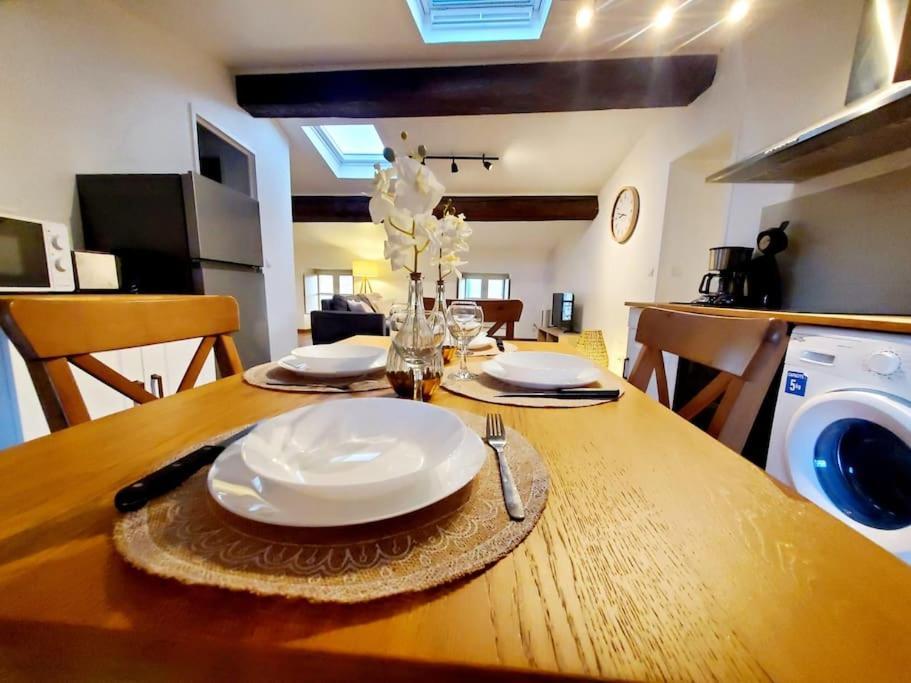 Appartement Chaleureux Au Pied De La Cite Avec Parking 카르카손 외부 사진